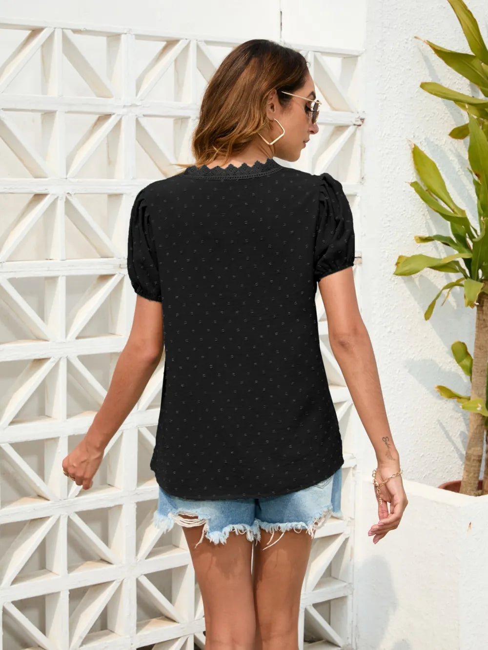 L’ADM – Blouse Délicate à Dentelle Pois