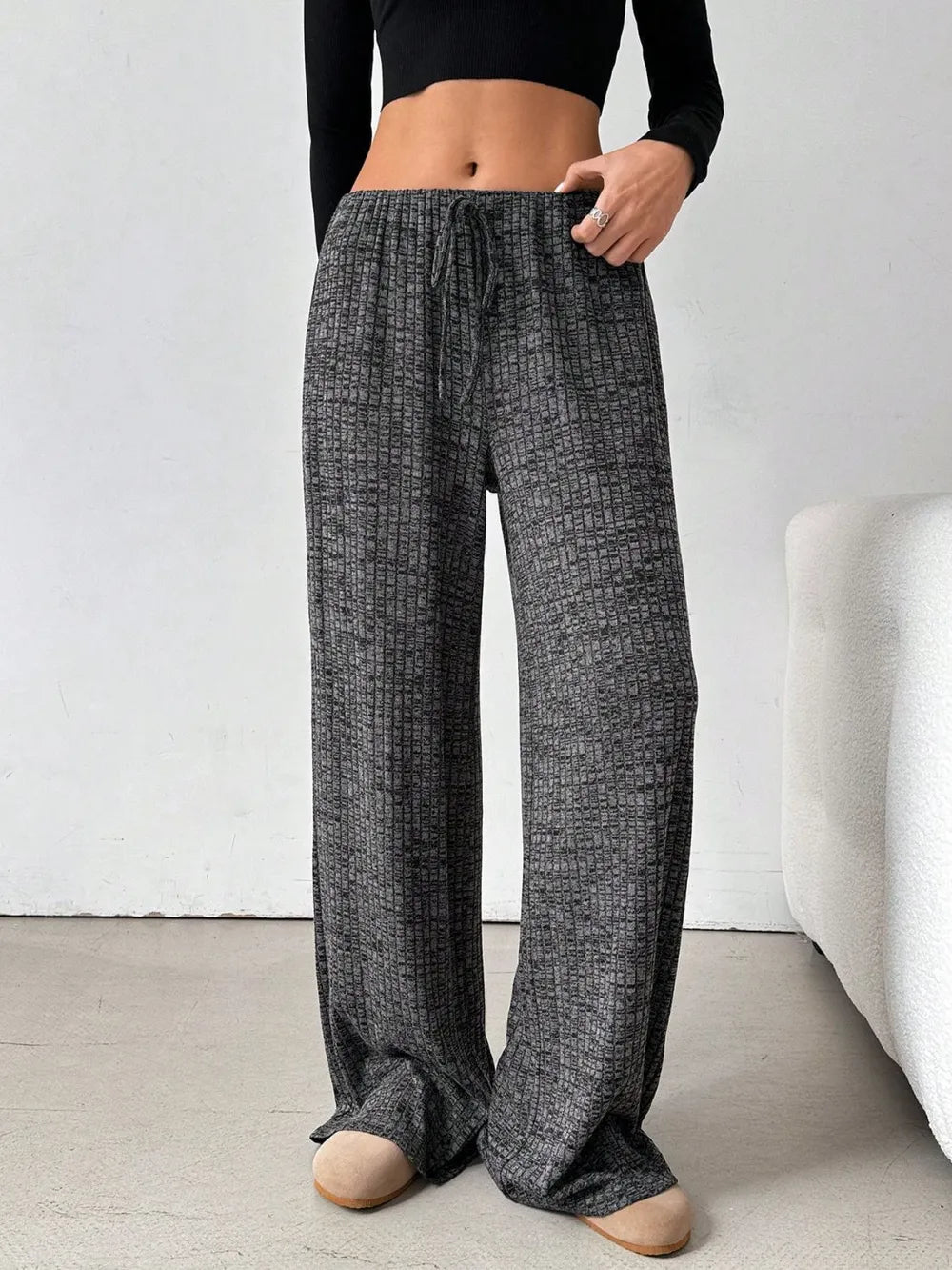 L'ADM – Pantalon Rayé à Jambes Larges et Ceinture