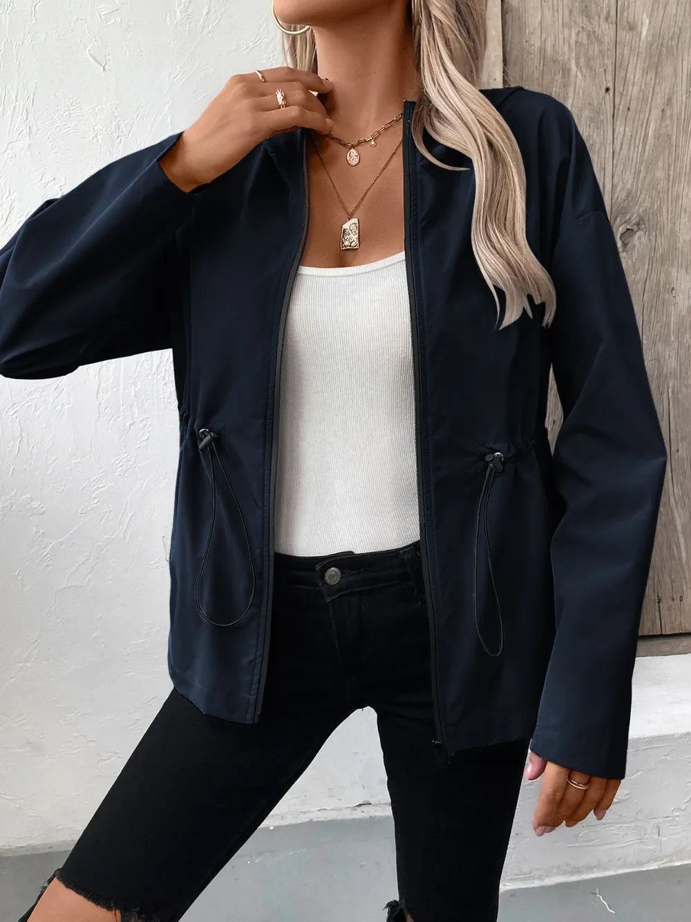 L’ADM – Veste à Capuche Zippée av « Ivy Lane »