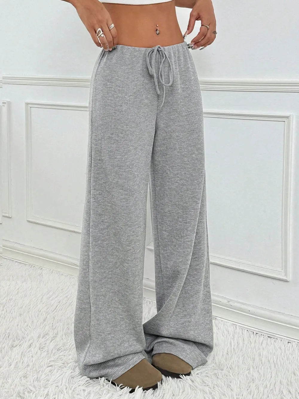 L'ADM – Pantalon Rayé à Jambes Larges et Ceinture