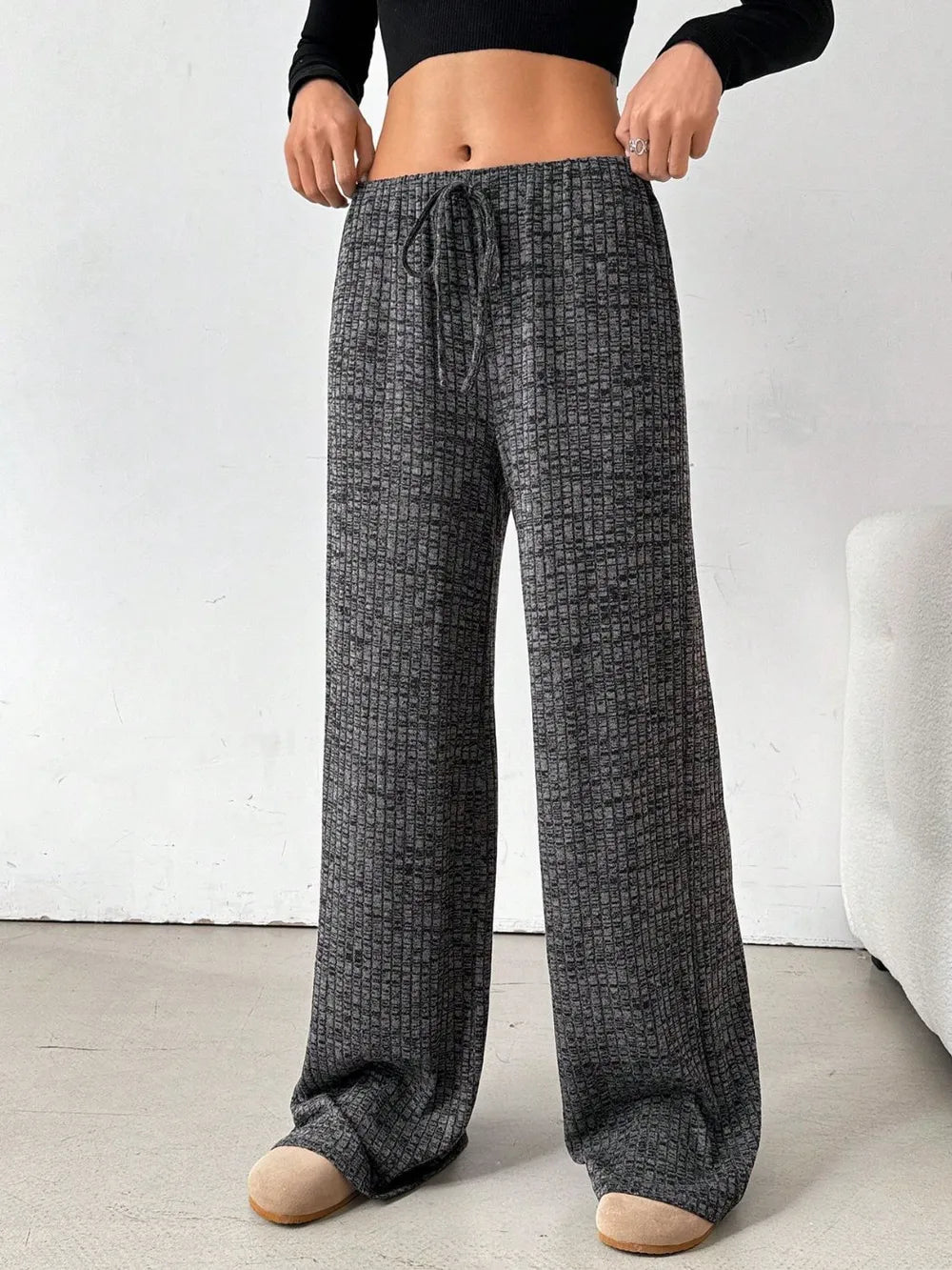 L'ADM – Pantalon Rayé à Jambes Larges et Ceinture