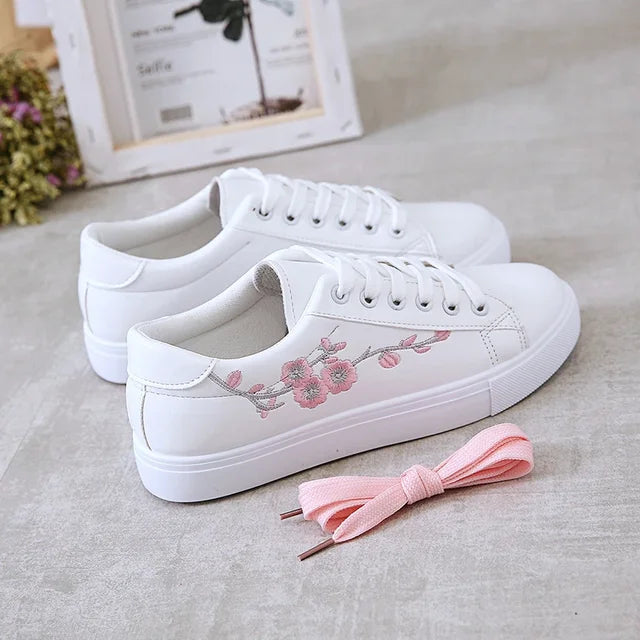 L'ADM – Baskets Basses "Épure Brodée