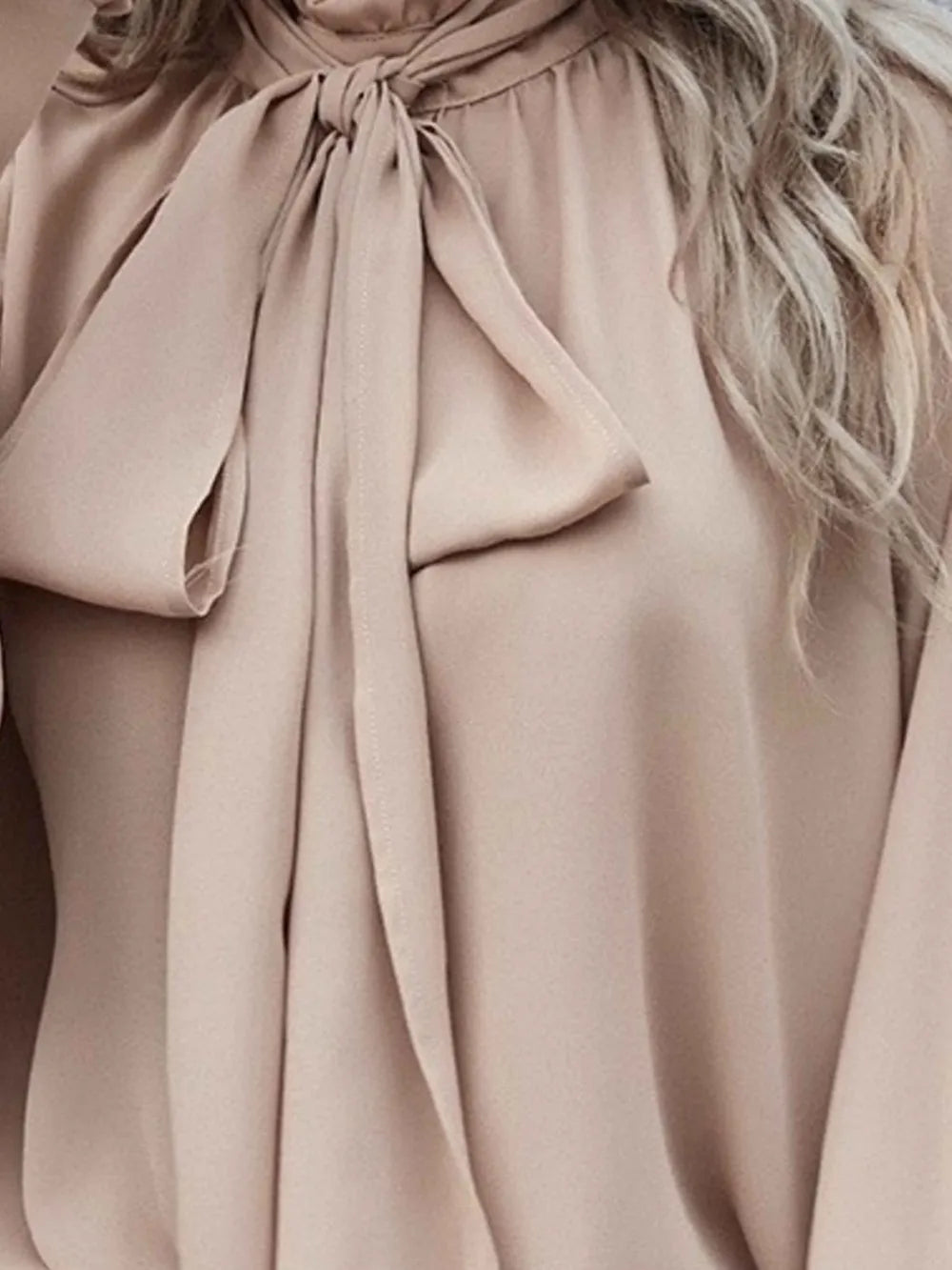 L'ADM - Blouse à Nœud et Manches Bouffantes