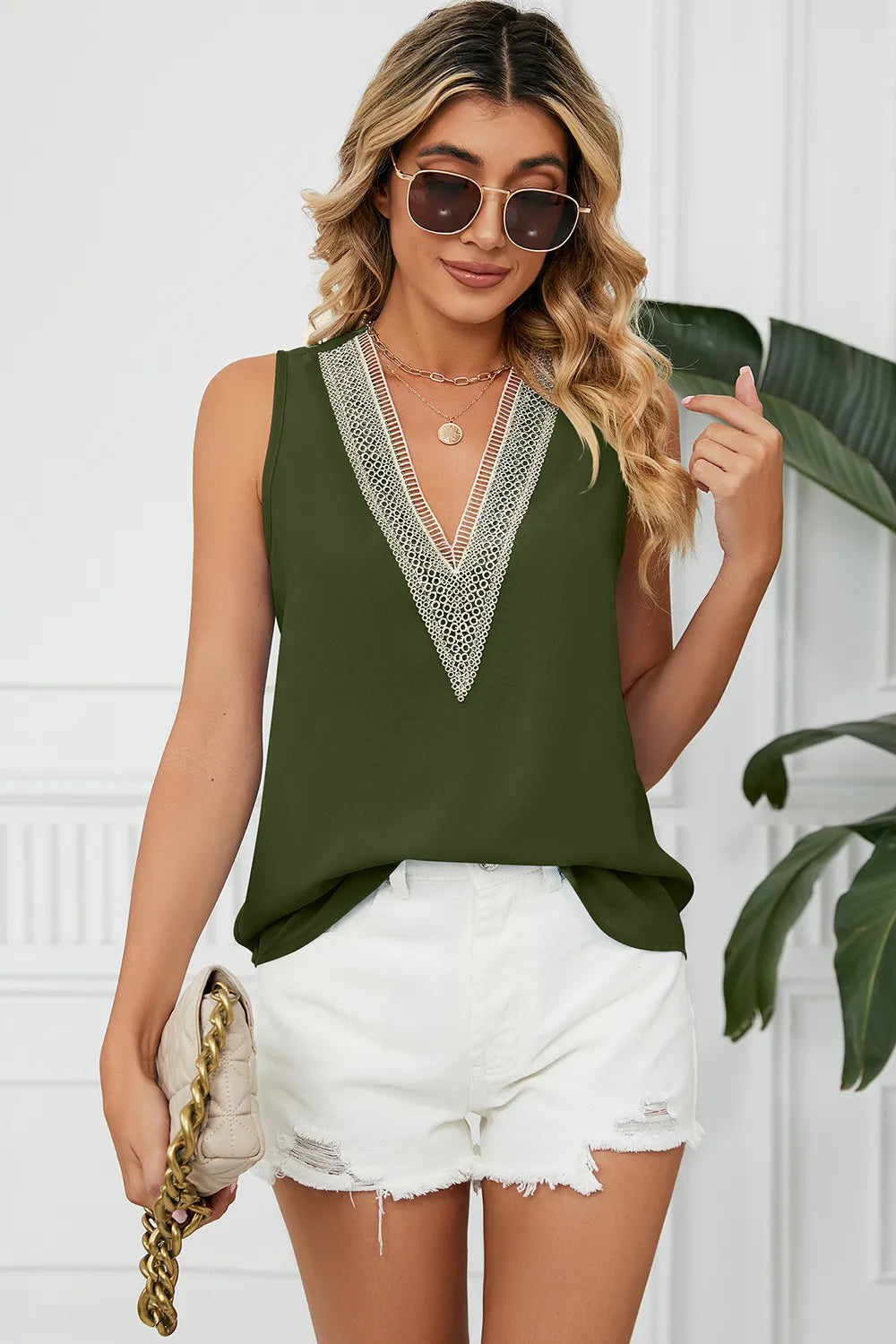 L'ADM – Haut Sans Manches en Chiffon Uni à Col V
