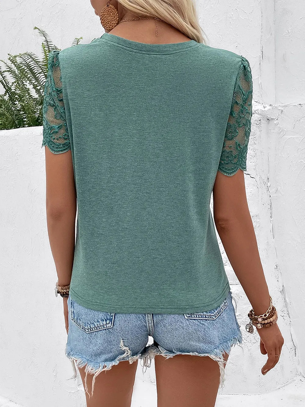 L'ADM – T-shirt Dentelle Chic à Col Rond Décontracté